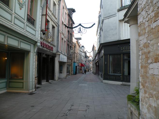  rue commerçante